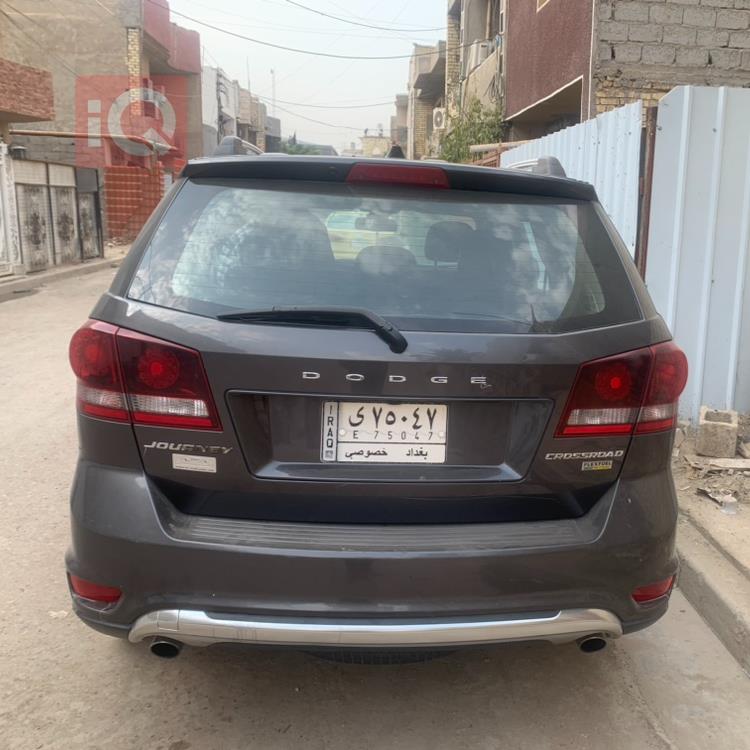 دودج جورني